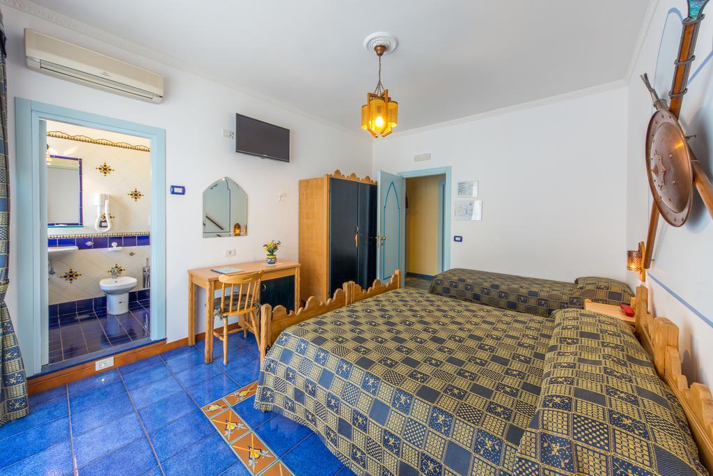 Riviera B&B Rooms Maiori Bilik gambar