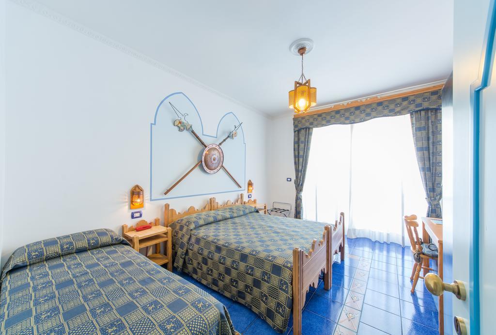 Riviera B&B Rooms Maiori Bilik gambar