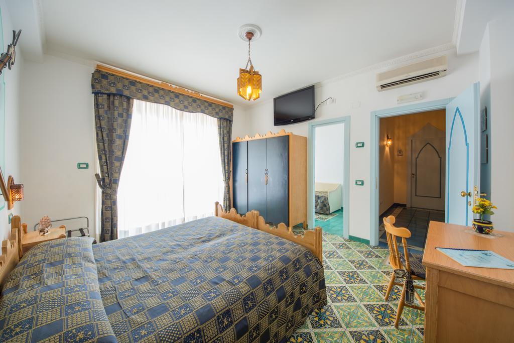Riviera B&B Rooms Maiori Luaran gambar
