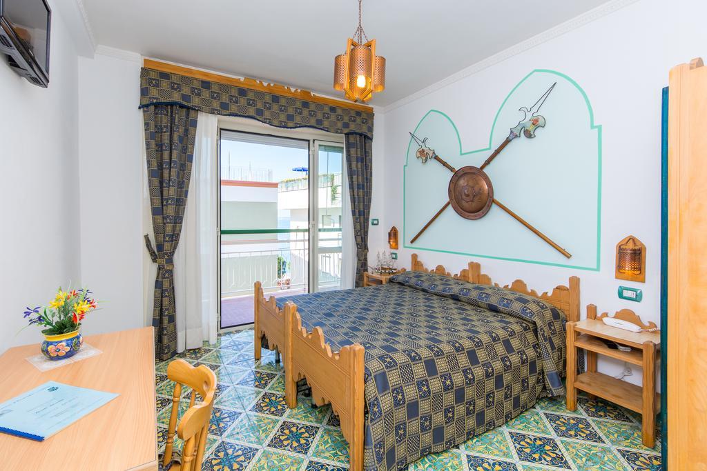 Riviera B&B Rooms Maiori Luaran gambar